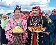 Встреча гостей торжества посвященного закладке камня 2